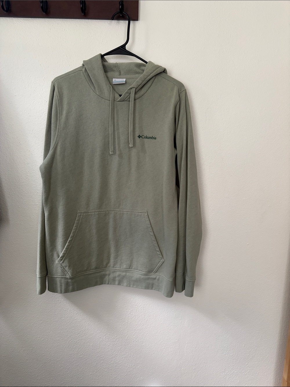 Columbia Men’s Olive Green Hooded Pullover Sweatshirt